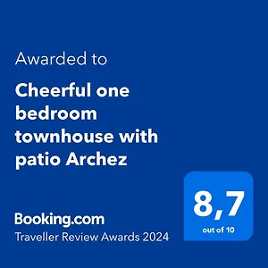 Cheerful One Bedroom Townhouse With Patio Árchez